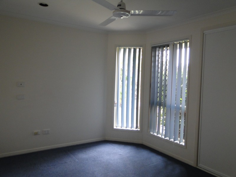 61 PENDA AVE, New Auckland QLD 4680