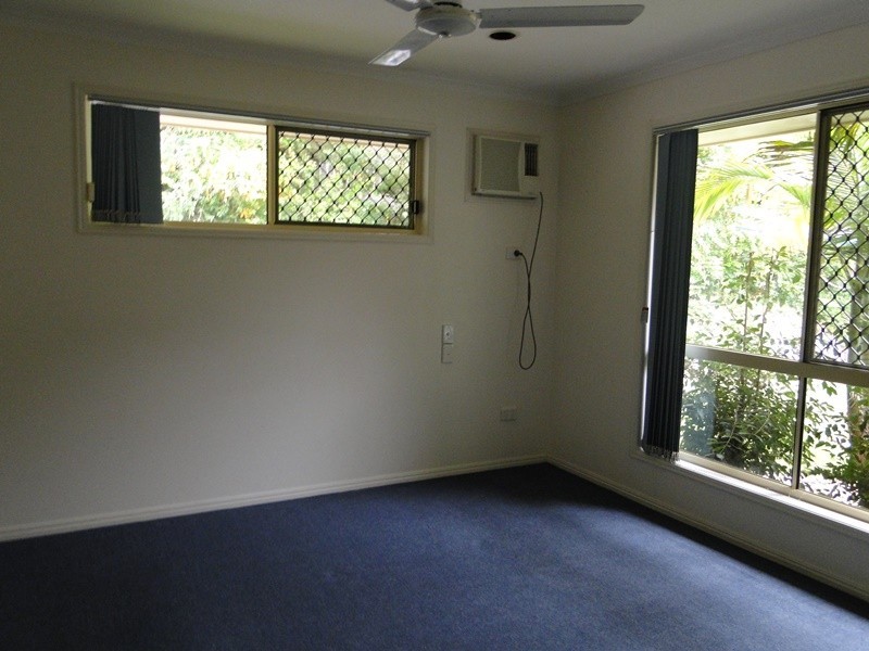 61 PENDA AVE, New Auckland QLD 4680