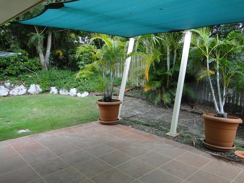 61 PENDA AVE, New Auckland QLD 4680