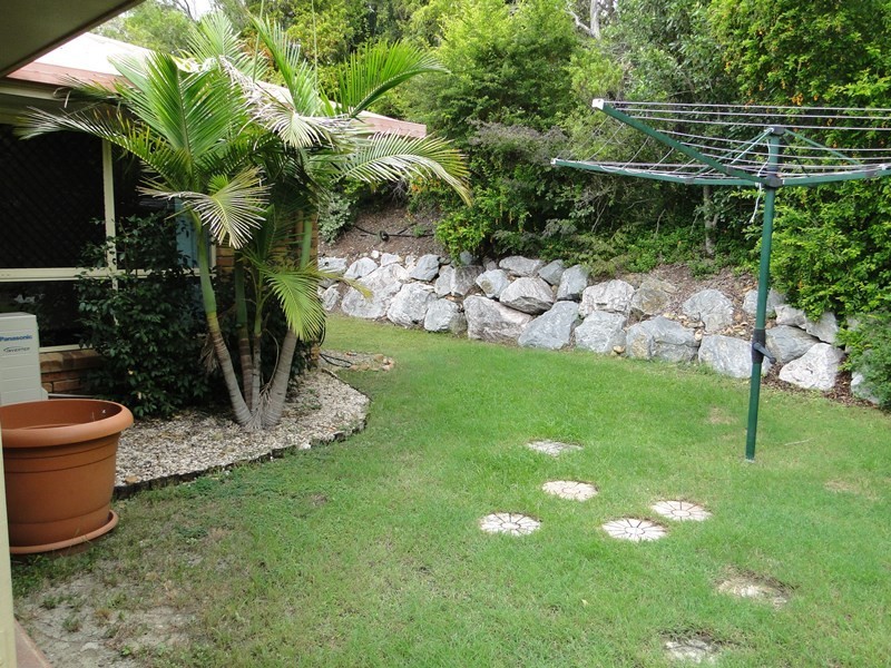 61 PENDA AVE, New Auckland QLD 4680