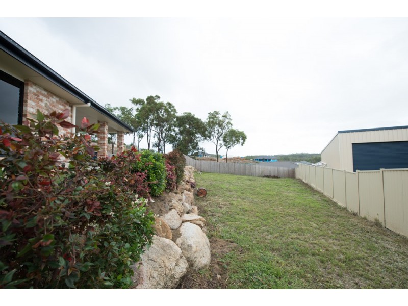 13 Panorama Court, Glen Eden QLD 4680