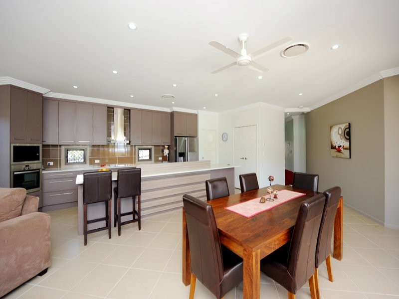 53 Katrina Boulevard, New Auckland QLD 4680