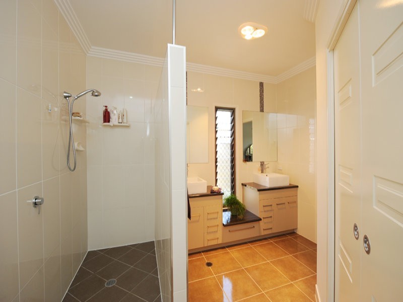 53 Katrina Boulevard, New Auckland QLD 4680