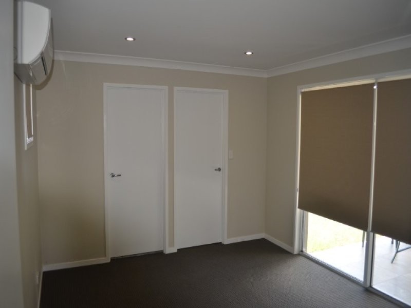 1 Telopea Street, Kirkwood QLD 4680