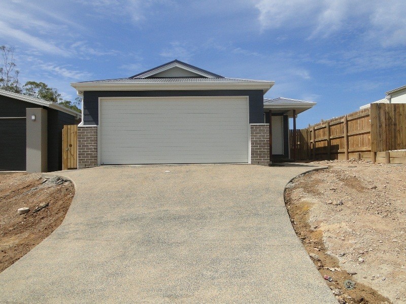 1B Telopea Street, Kirkwood QLD 4680