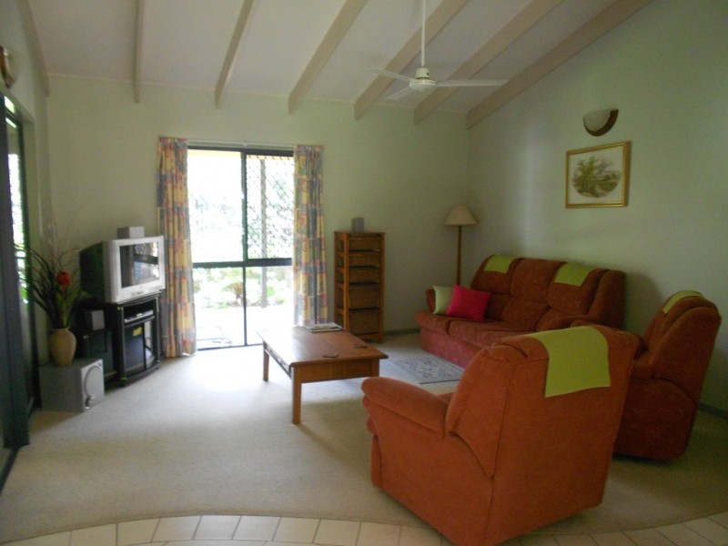 3 SHARYN DRIVE, New Auckland QLD 4680