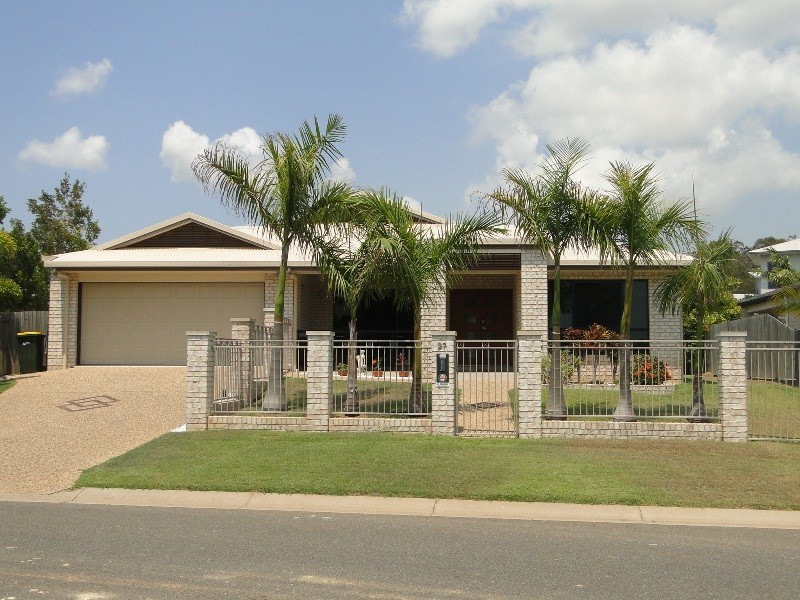 27 Dolphin Terrace, South Gladstone QLD 4680