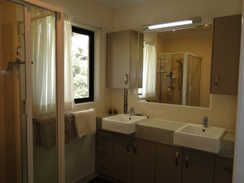 27 Dolphin Terrace, South Gladstone QLD 4680