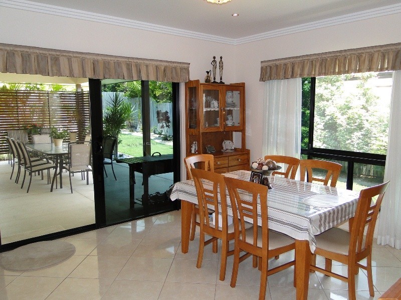 27 Dolphin Terrace, South Gladstone QLD 4680