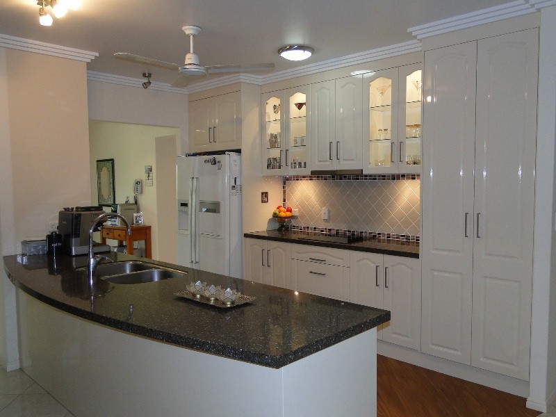 27 Dolphin Terrace, South Gladstone QLD 4680