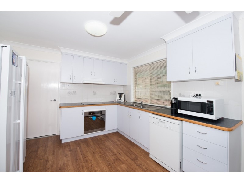 2 Eugenia Street, Boyne Island QLD 4680