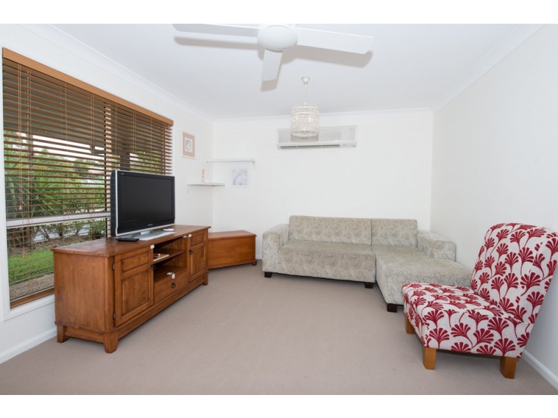 2 Eugenia Street, Boyne Island QLD 4680