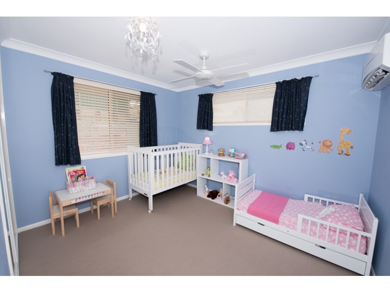 2 Eugenia Street, Boyne Island QLD 4680
