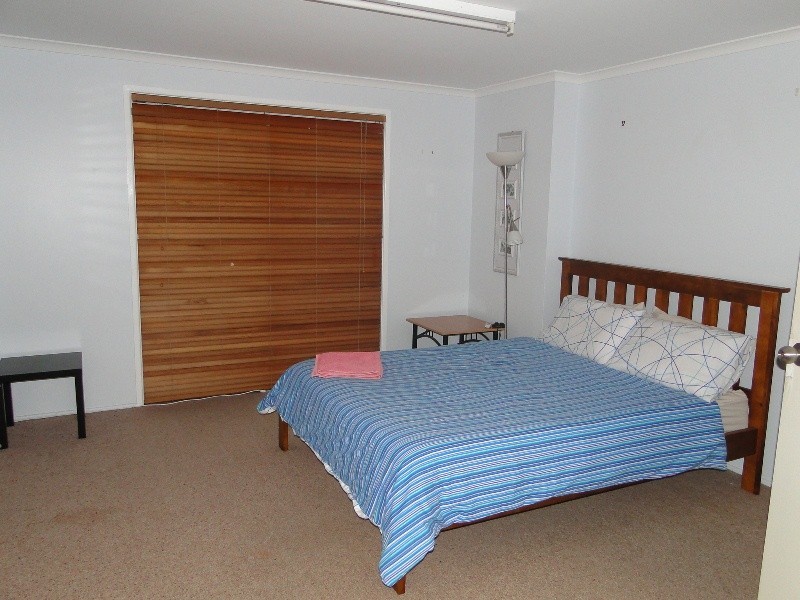 12 Columbia Avenue, Clinton QLD 4680