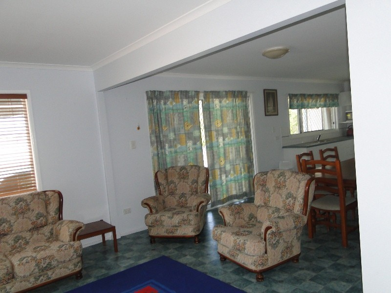 12 Columbia Avenue, Clinton QLD 4680