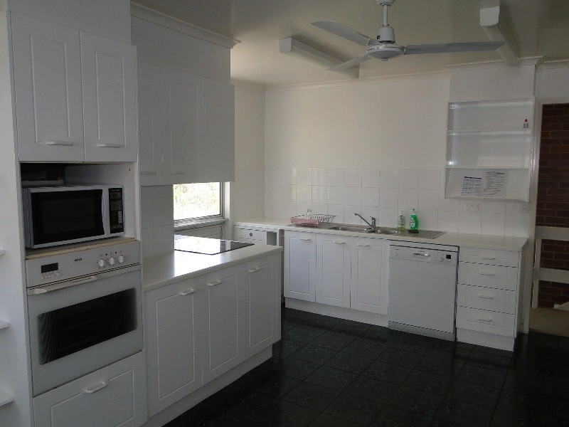 12 Matson Crescent, West Gladstone QLD 4680