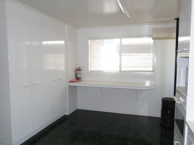 12 Matson Crescent, West Gladstone QLD 4680