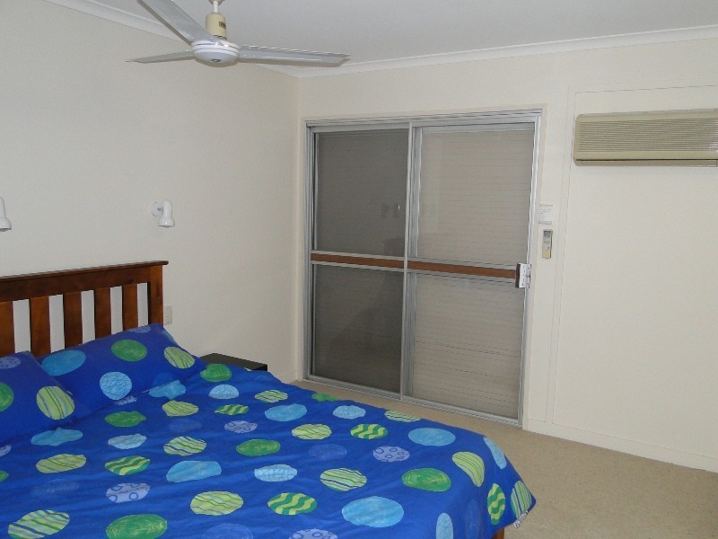 12 Matson Crescent, West Gladstone QLD 4680