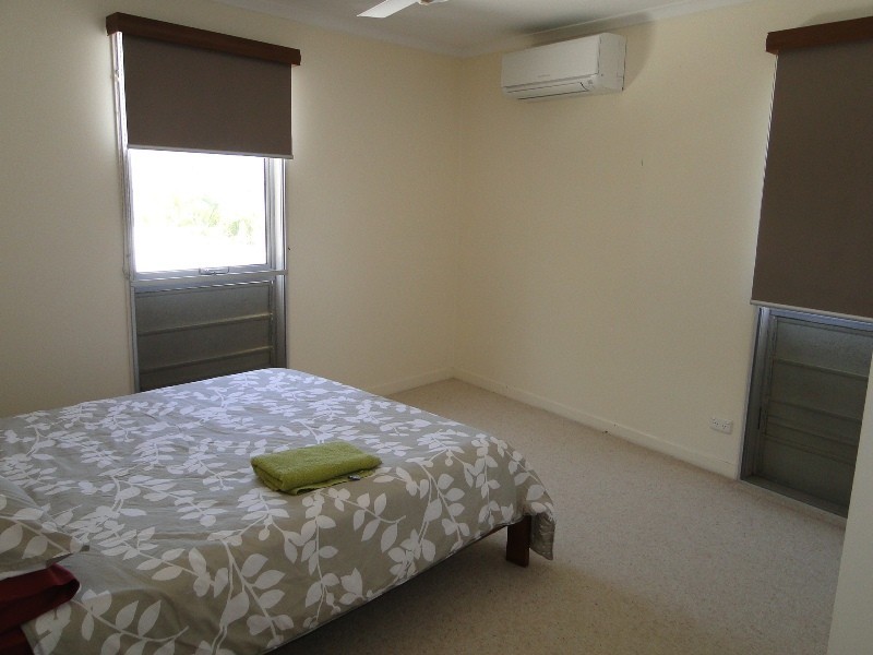 12 Matson Crescent, West Gladstone QLD 4680