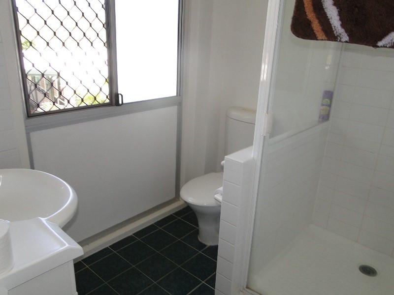 12 Matson Crescent, West Gladstone QLD 4680