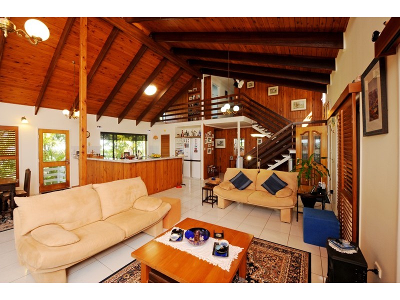 10 St Clements Close, Telina QLD 4680