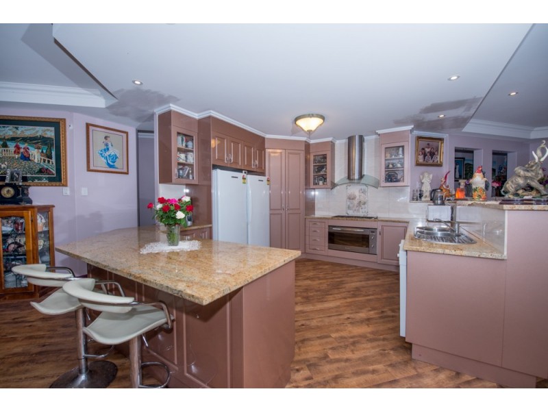 27 Jim Whyte Way, Beecher QLD 4680