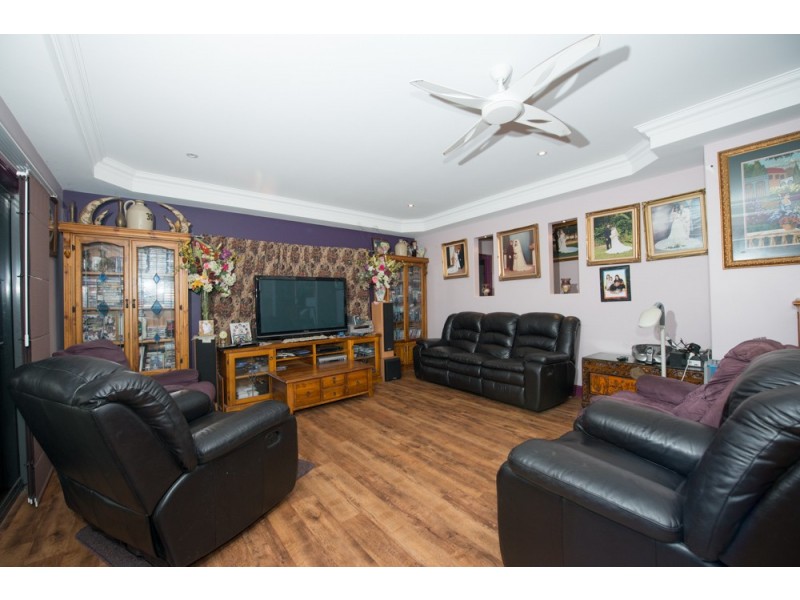 27 Jim Whyte Way, Beecher QLD 4680