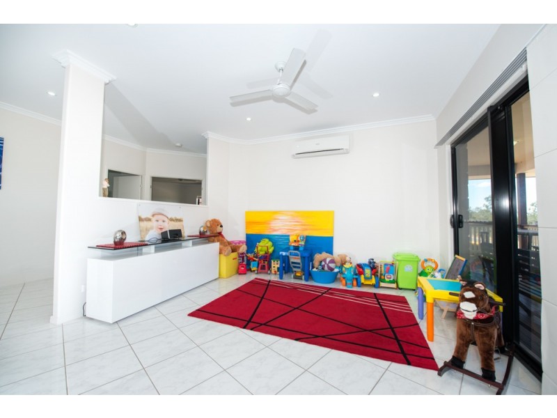 272 Jim Whyte Way, Burua QLD 4680