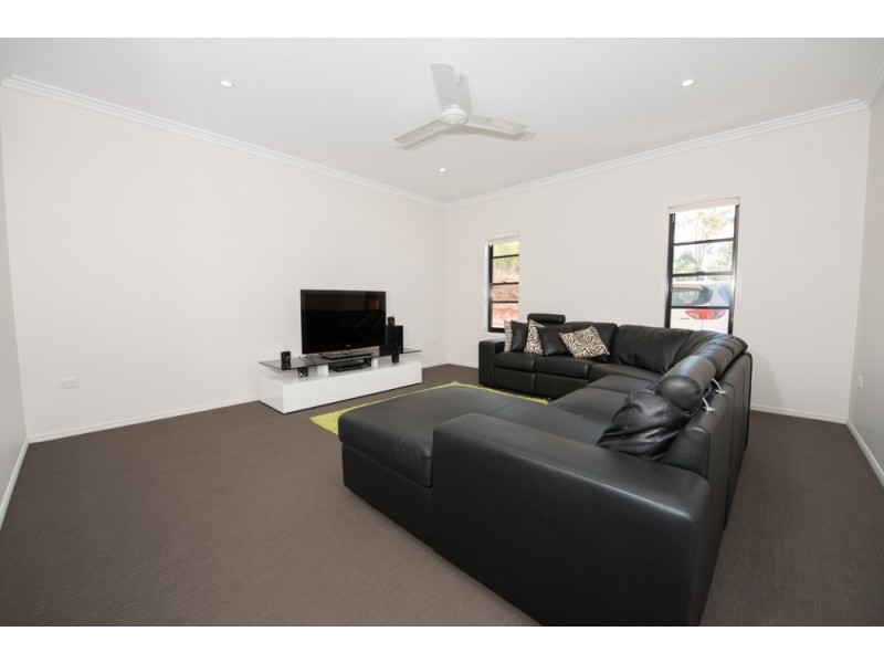 272 Jim Whyte Way, Burua QLD 4680