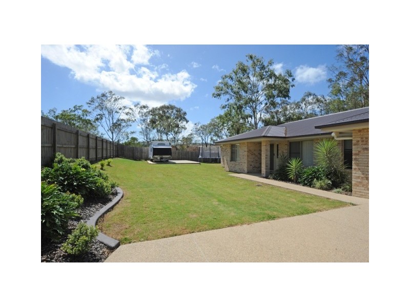 11 Melaleuca Place, Glen Eden QLD 4680