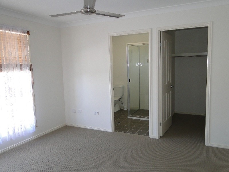 94 Penda Avenue, New Auckland QLD 4680