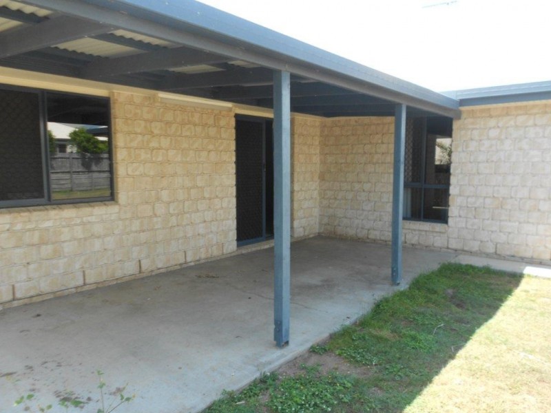 10 DORINDA CLOSE, Clinton QLD 4680