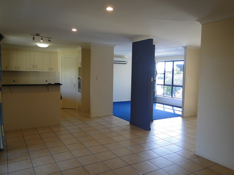 10 DORINDA CLOSE, Clinton QLD 4680