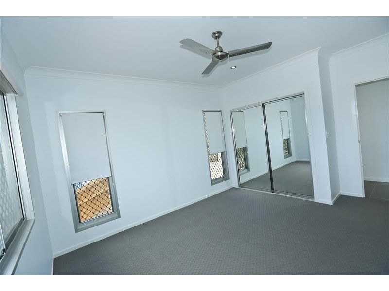 18 Ouston Place, South Gladstone QLD 4680