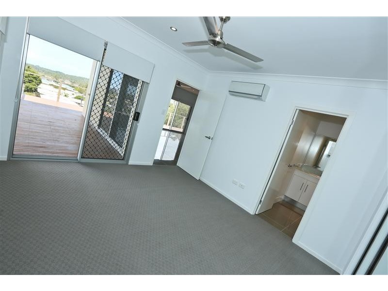 18 Ouston Place, South Gladstone QLD 4680