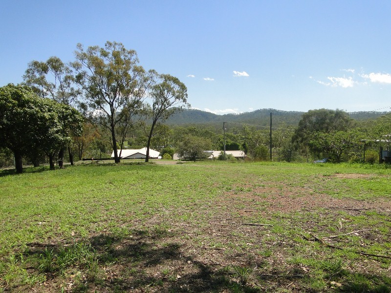 Lot 6 (11) Gladstone Street, Mount Larcom QLD 4695