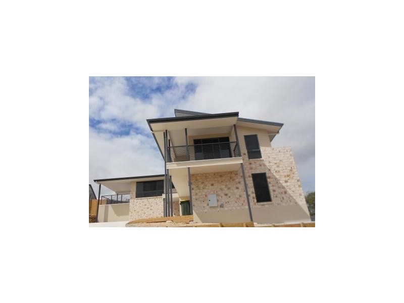 2 OSPREY COURT, South Gladstone QLD 4680