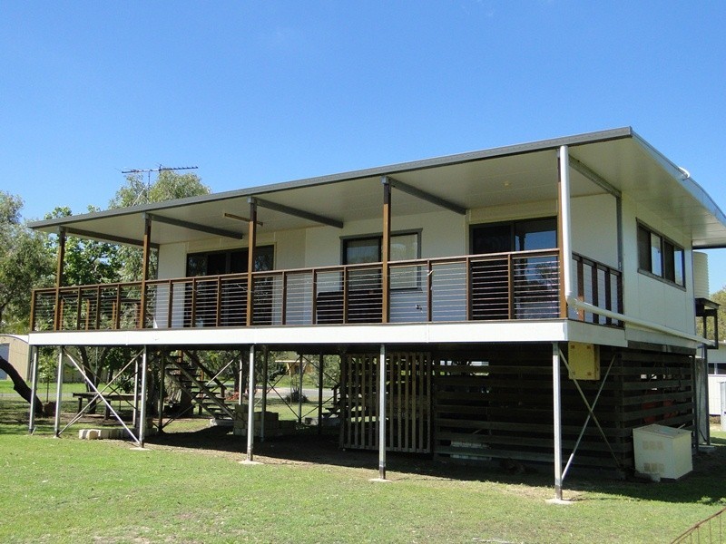 49 SEAVIEW ESPLANADE, Curtis Island QLD 4680