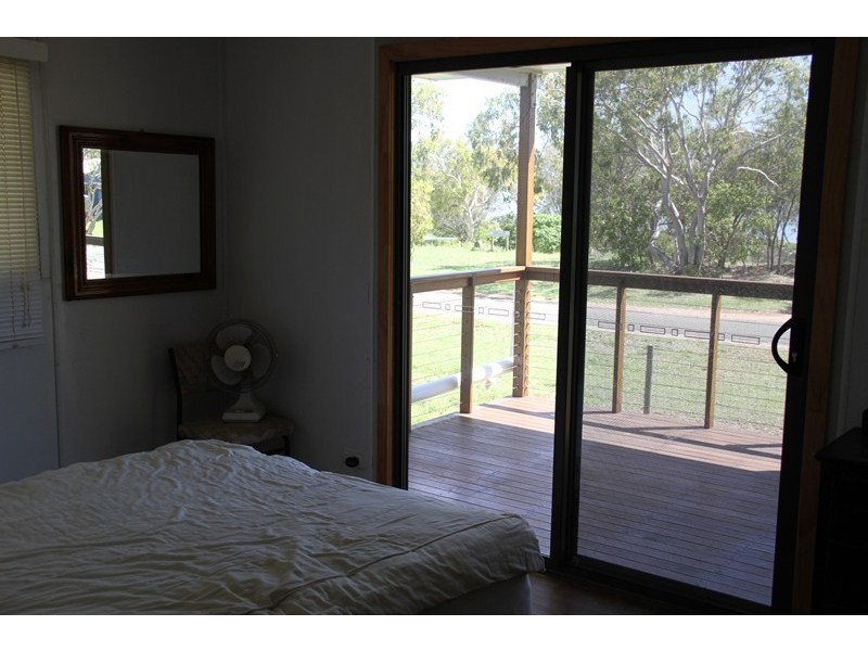 49 SEAVIEW ESPLANADE, Curtis Island QLD 4680