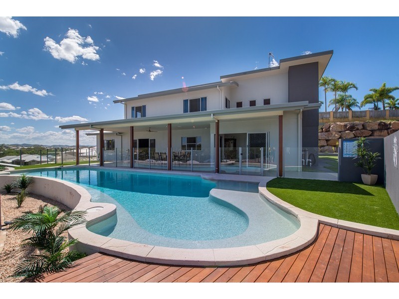 13 Scorpius Place, Telina QLD 4680