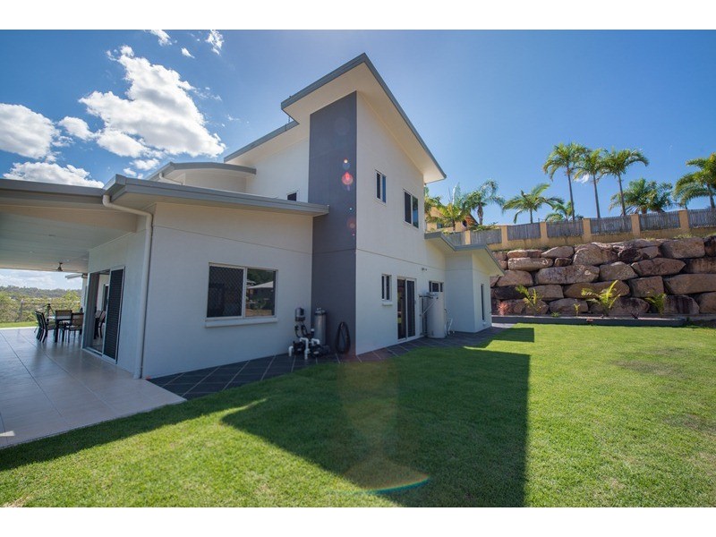 13 Scorpius Place, Telina QLD 4680