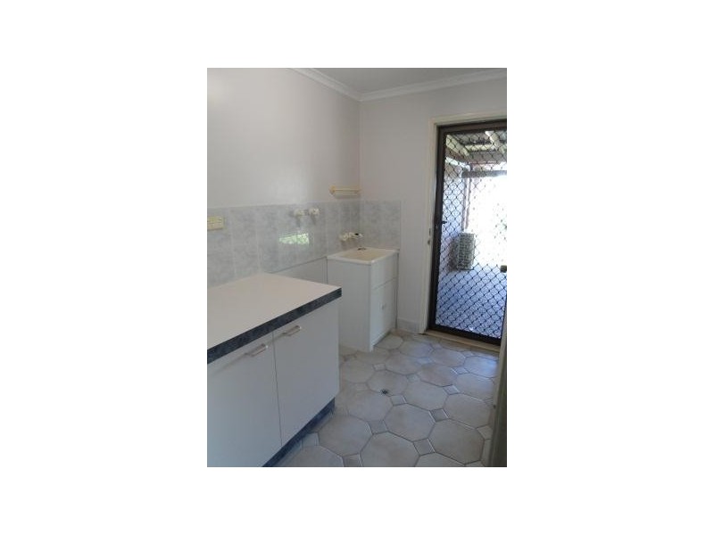 3 FAWLEY CLOSE, Telina QLD 4680