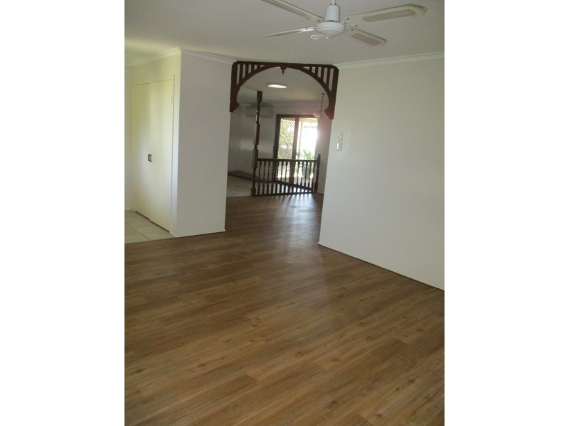 3 FAWLEY CLOSE, Telina QLD 4680