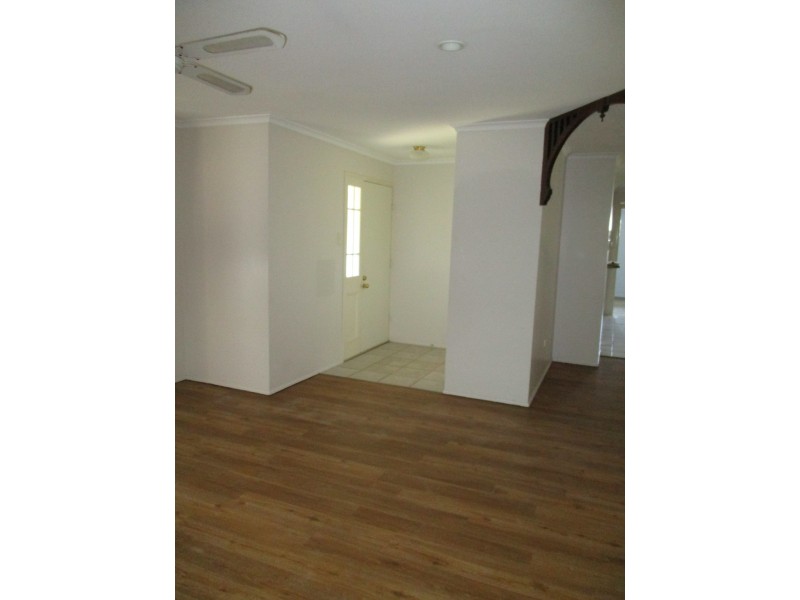 3 FAWLEY CLOSE, Telina QLD 4680