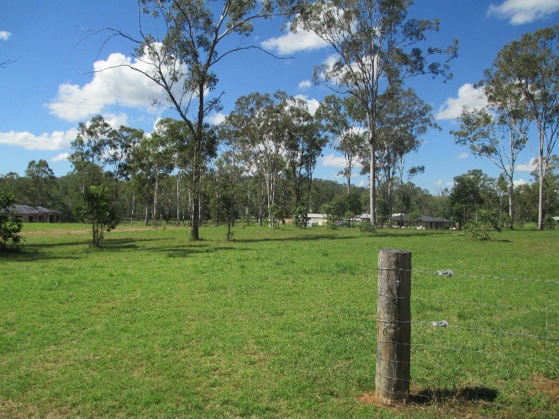 313 Jim Whyte Way, Burua QLD 4680