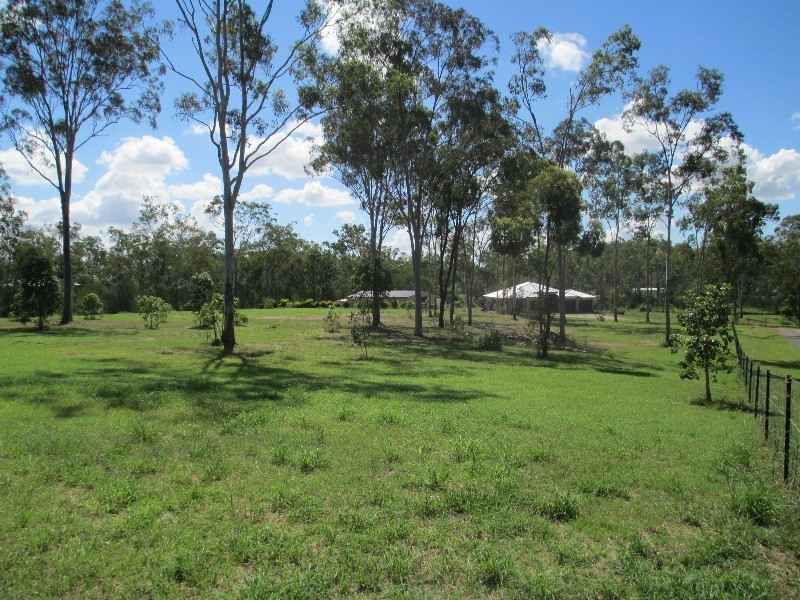 313 Jim Whyte Way, Burua QLD 4680