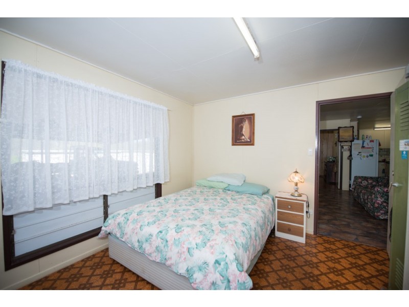 49471 Bruce Highway, Benaraby QLD 4680