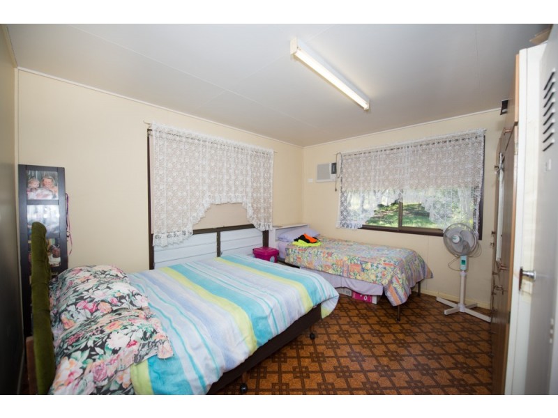 49471 Bruce Highway, Benaraby QLD 4680