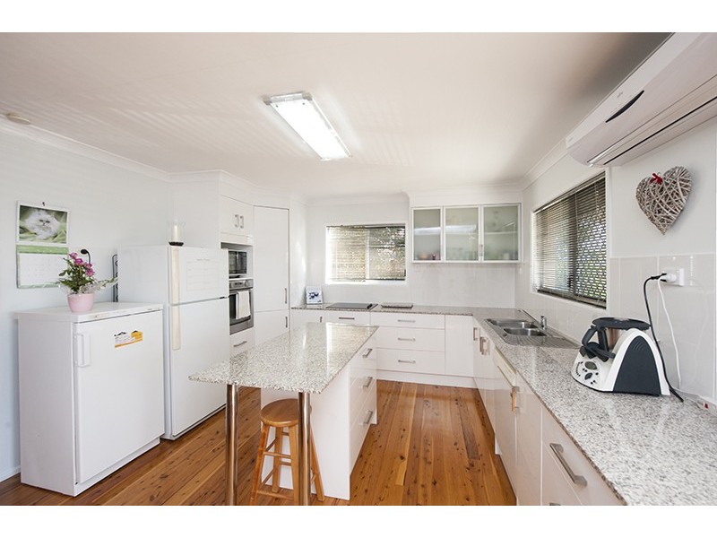 23 Mercedes Street, Clinton QLD 4680