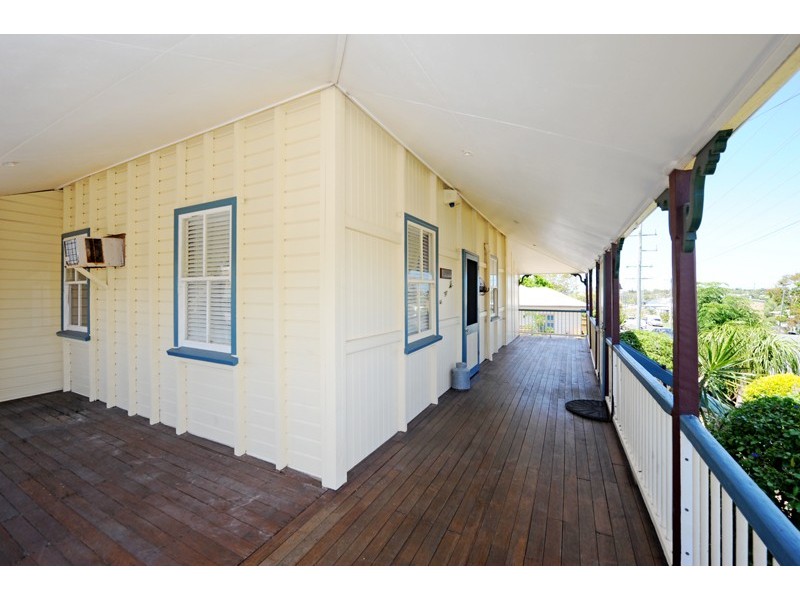 10 Pier Street, South Gladstone QLD 4680